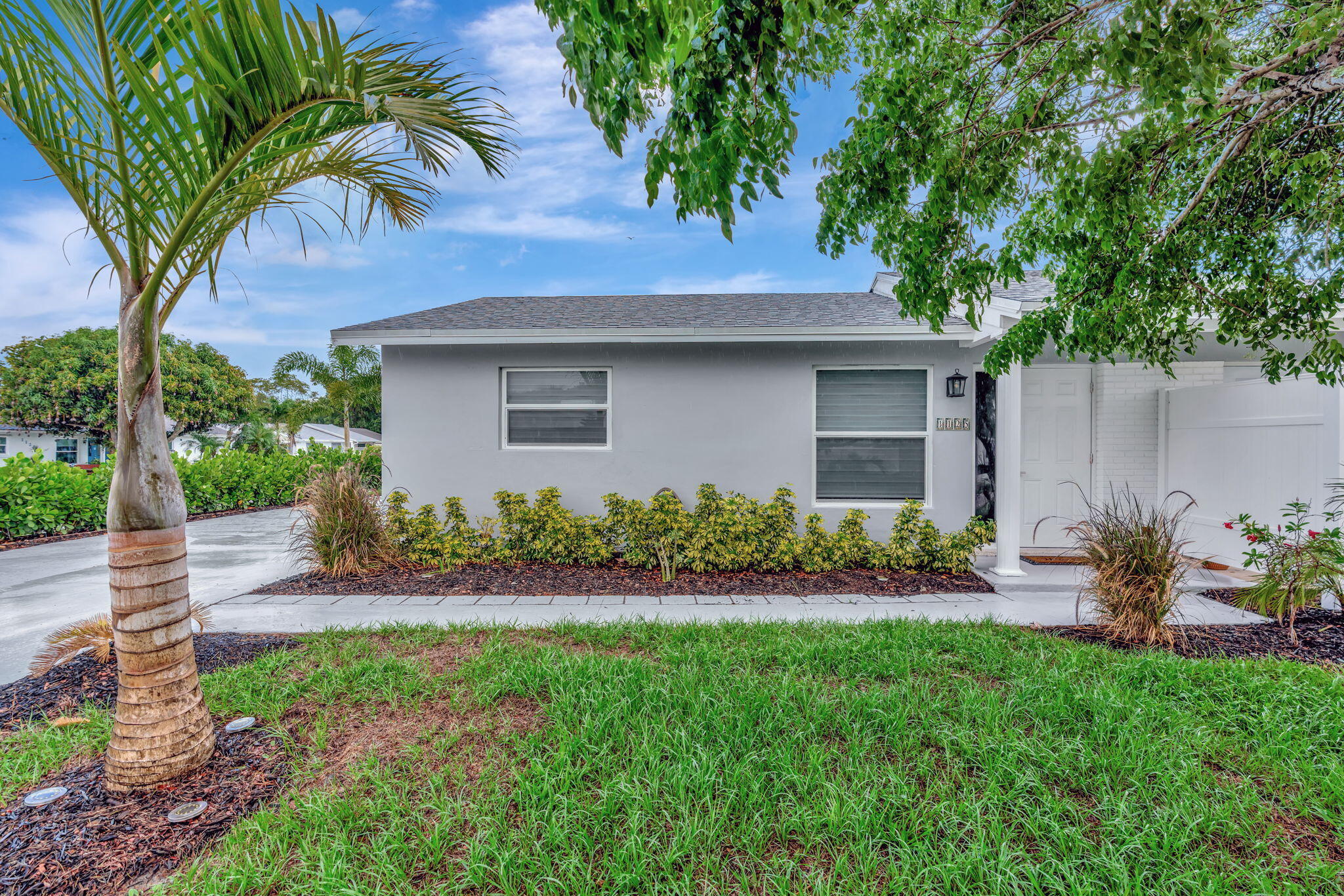 1125 Stillwater Drive, Jupiter, Palm Beach County, Florida - 2 Bedrooms  
1.5 Bathrooms - 