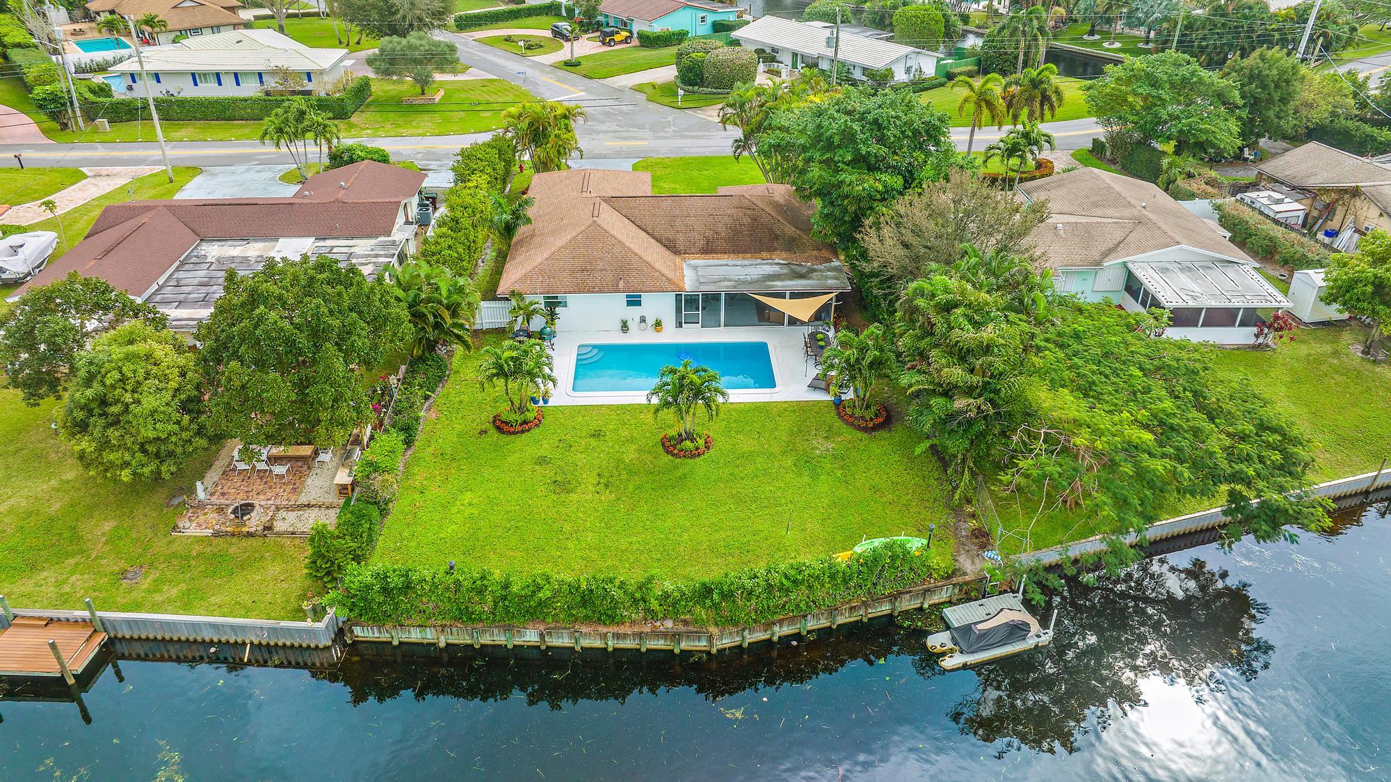 Property for Sale at 7961 W Lake Drive, Lake Clarke Shores, Palm Beach County, Florida - Bedrooms: 3 
Bathrooms: 2  - $950,000