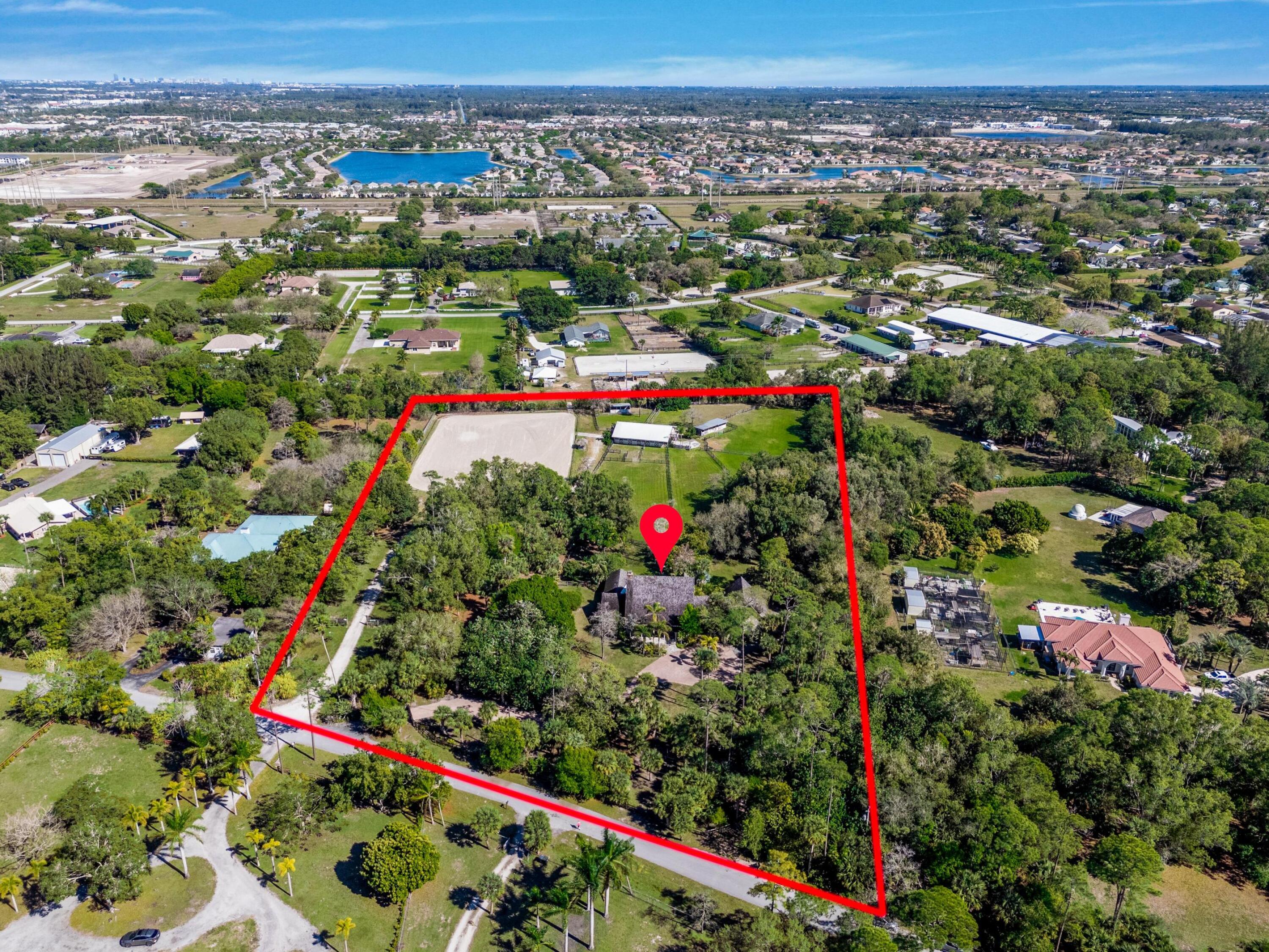 790 E Rambling Drive, Wellington, Palm Beach County, Florida - 5 Bedrooms  
4 Bathrooms - 