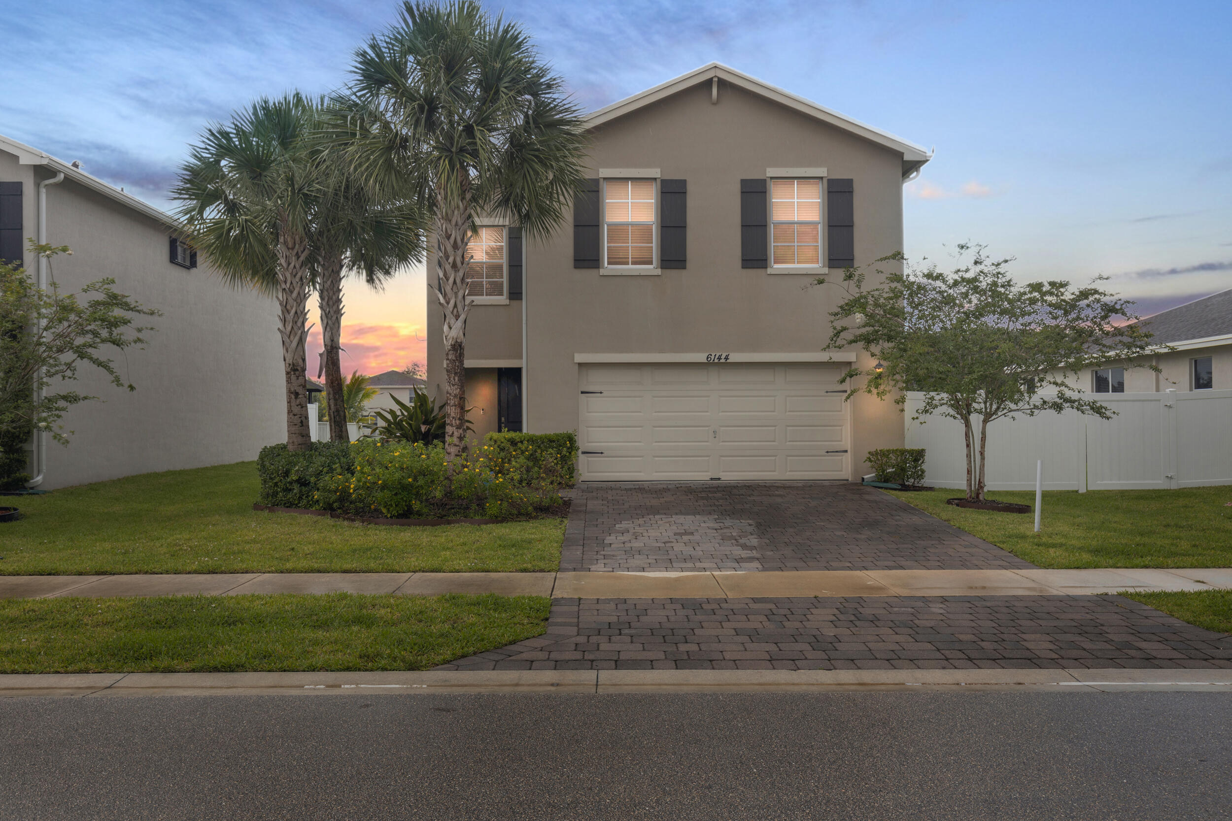 6144 Wildfire Way, West Palm Beach, Palm Beach County, Florida - 4 Bedrooms  
2.5 Bathrooms - 