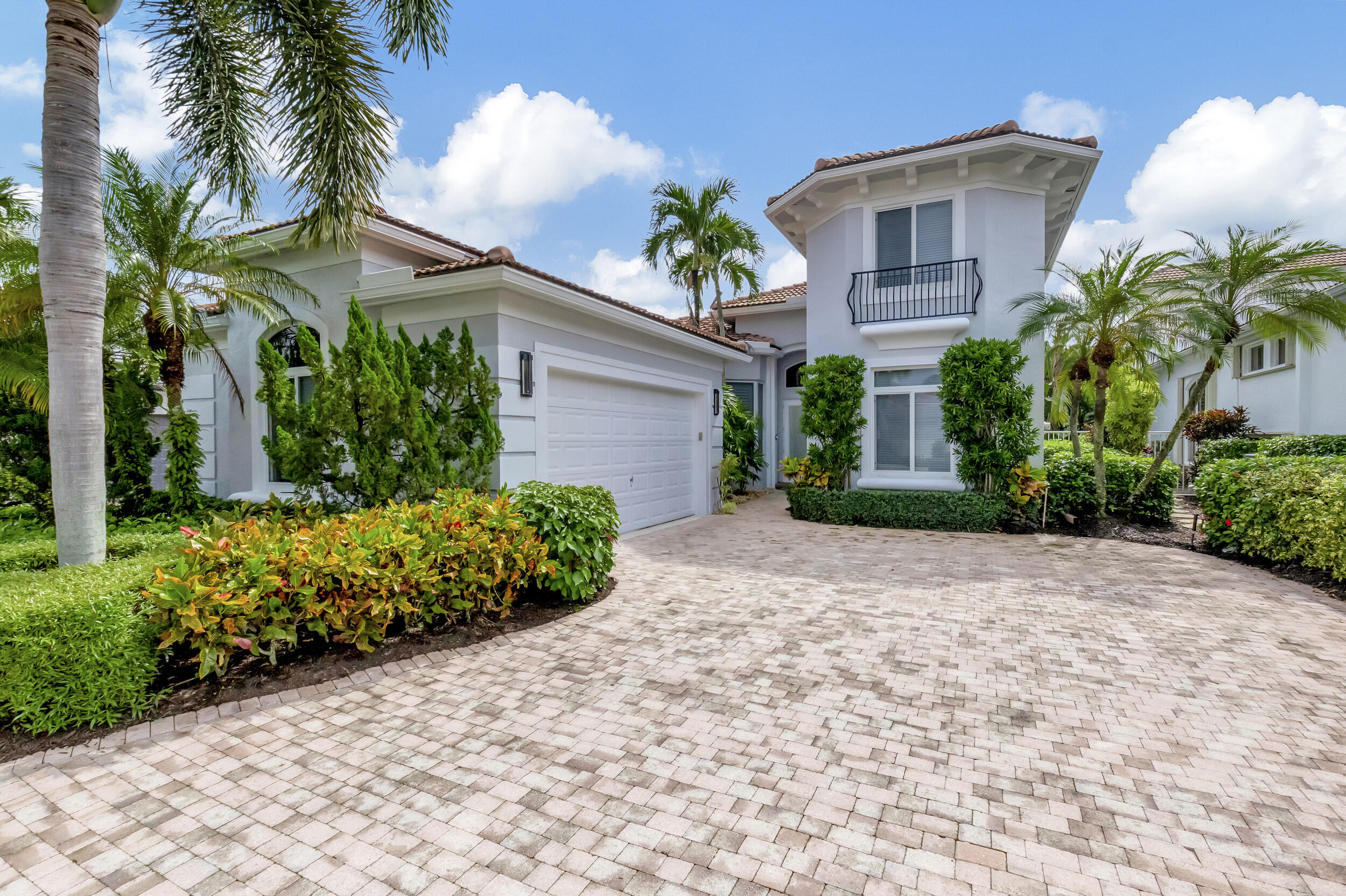 Property for Sale at 7923 Villa D Este Way, Delray Beach, Palm Beach County, Florida - Bedrooms: 3 
Bathrooms: 3  - $1,585,000