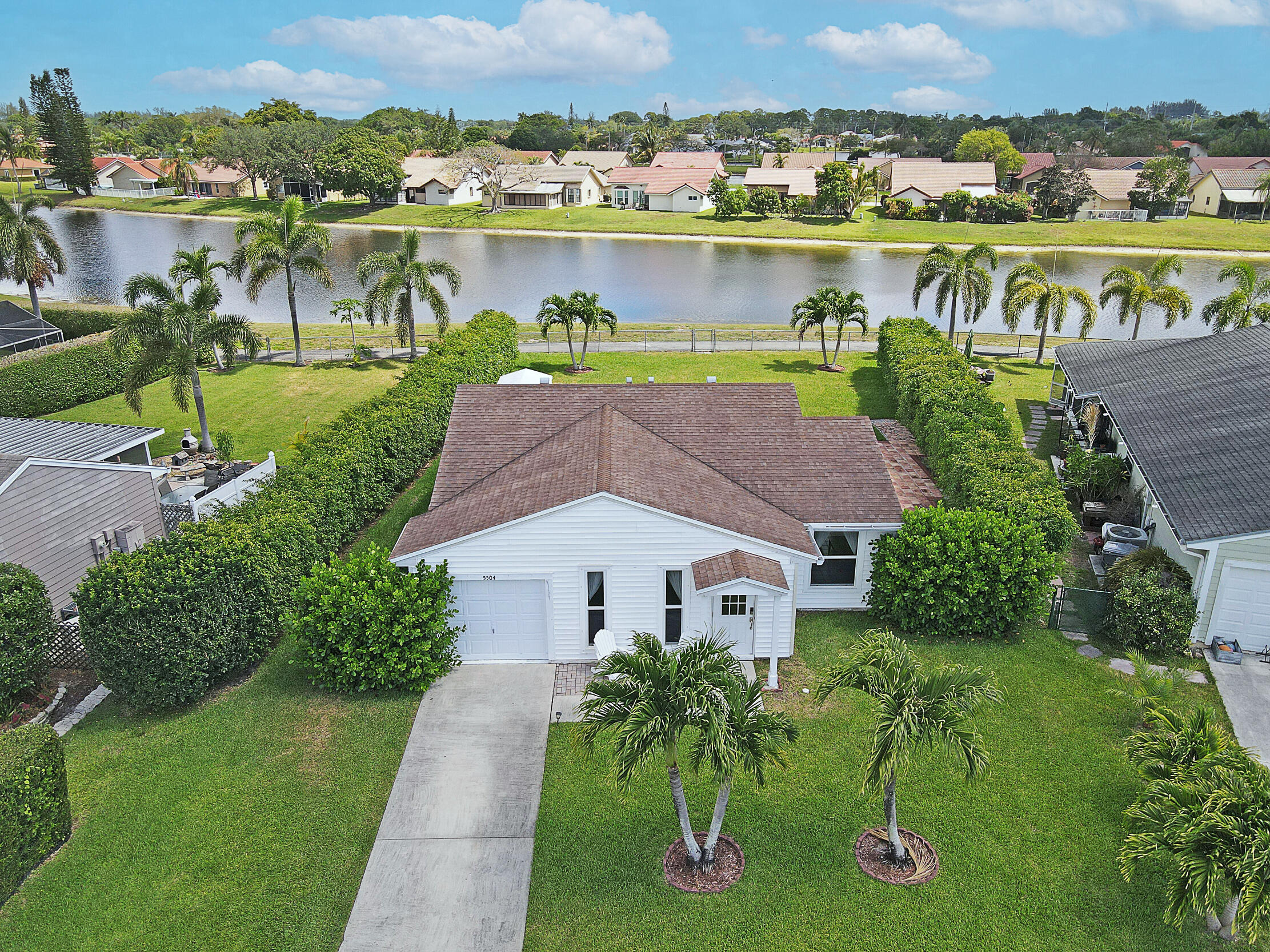 Property for Sale at 5504 Courtney Circle, Boynton Beach, Palm Beach County, Florida - Bedrooms: 2 
Bathrooms: 2  - $415,000