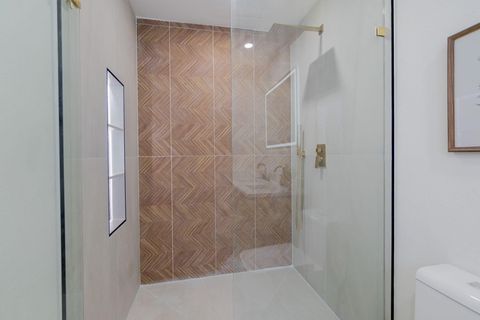 Tiny photo for 4330 NE 13th Avenue, Oakland Park, FL 33334 (MLS # RX-11125685)