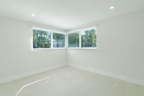 Tiny photo for 4330 NE 13th Avenue, Oakland Park, FL 33334 (MLS # RX-11125685)