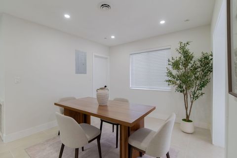 Tiny photo for 4330 NE 13th Avenue, Oakland Park, FL 33334 (MLS # RX-11125685)