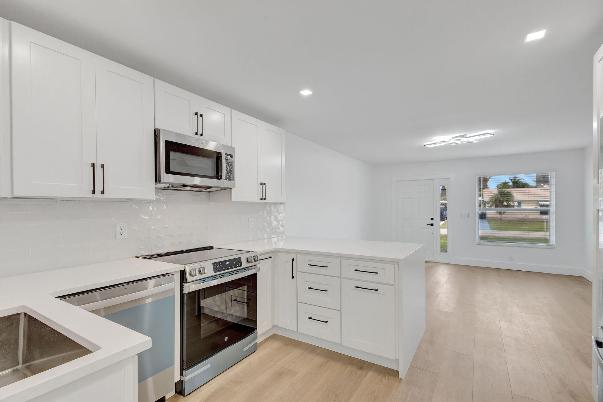 Property for Sale at 914 Anglers Way 914, Jupiter, Palm Beach County, Florida - Bedrooms: 2 
Bathrooms: 2  - $429,000