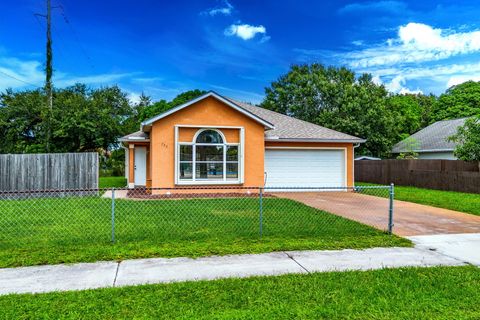 Photo of 726 Maple Avenue, Fort Pierce, FL 34982 (MLS # RX-11126289)