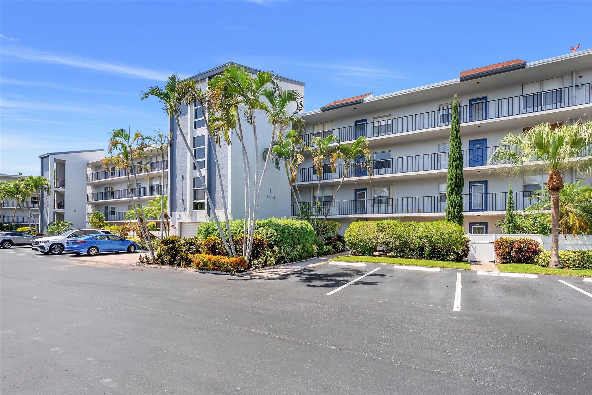 Property for Sale at 14723 Cumberland Drive 1040, Delray Beach, Palm Beach County, Florida - Bedrooms: 1 
Bathrooms: 2  - $109,900