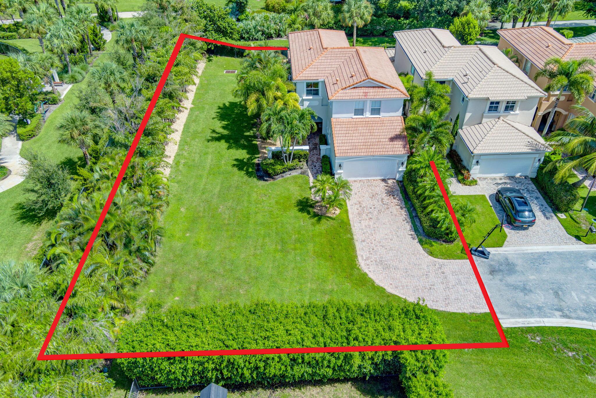 233 Isle Verde Way, Palm Beach Gardens, Palm Beach County, Florida - 4 Bedrooms  
2.5 Bathrooms - 