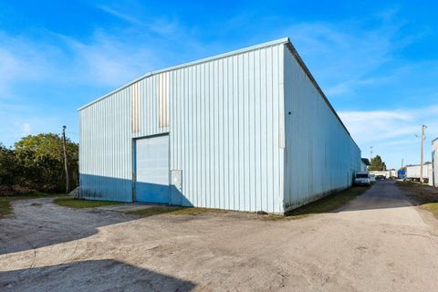 Photo of 3620 S Us Highway 1, Fort Pierce, FL 34982 (MLS # RX-11119241)
