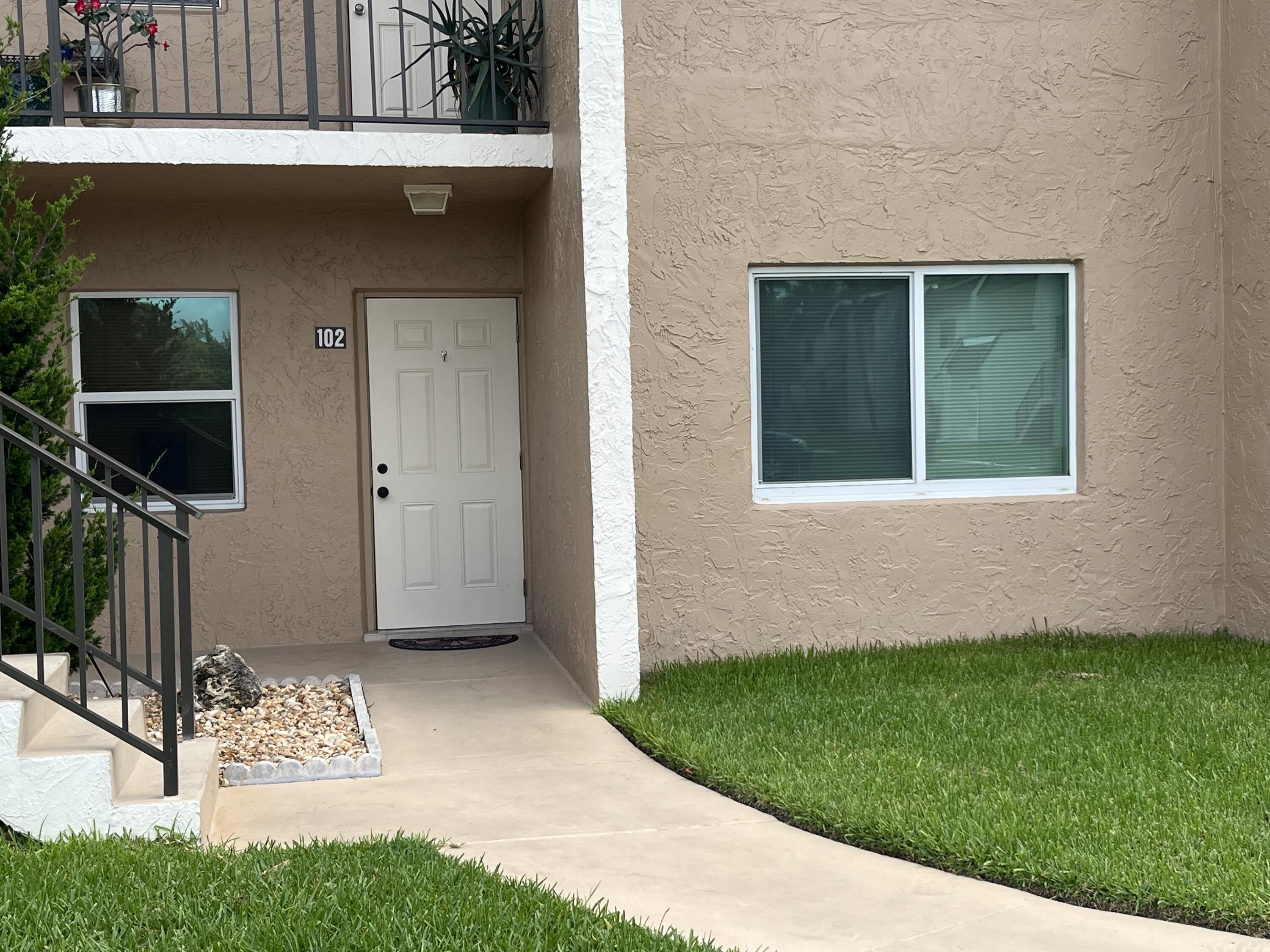 100 Lake Meryl Drive 102, West Palm Beach, Palm Beach County, Florida - 2 Bedrooms  
2 Bathrooms - 