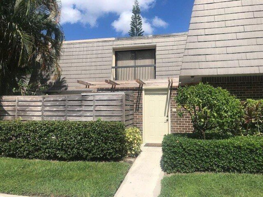Photo of 1522 15th Terrace, Palm Beach Gardens, FL 33418 (MLS # RX-11120526)