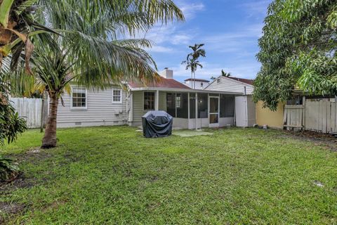 Tiny photo for 1635 Hayes Street, Hollywood, FL 33020 (MLS # RX-11116551)