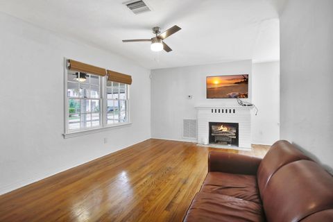 Tiny photo for 1635 Hayes Street, Hollywood, FL 33020 (MLS # RX-11116551)