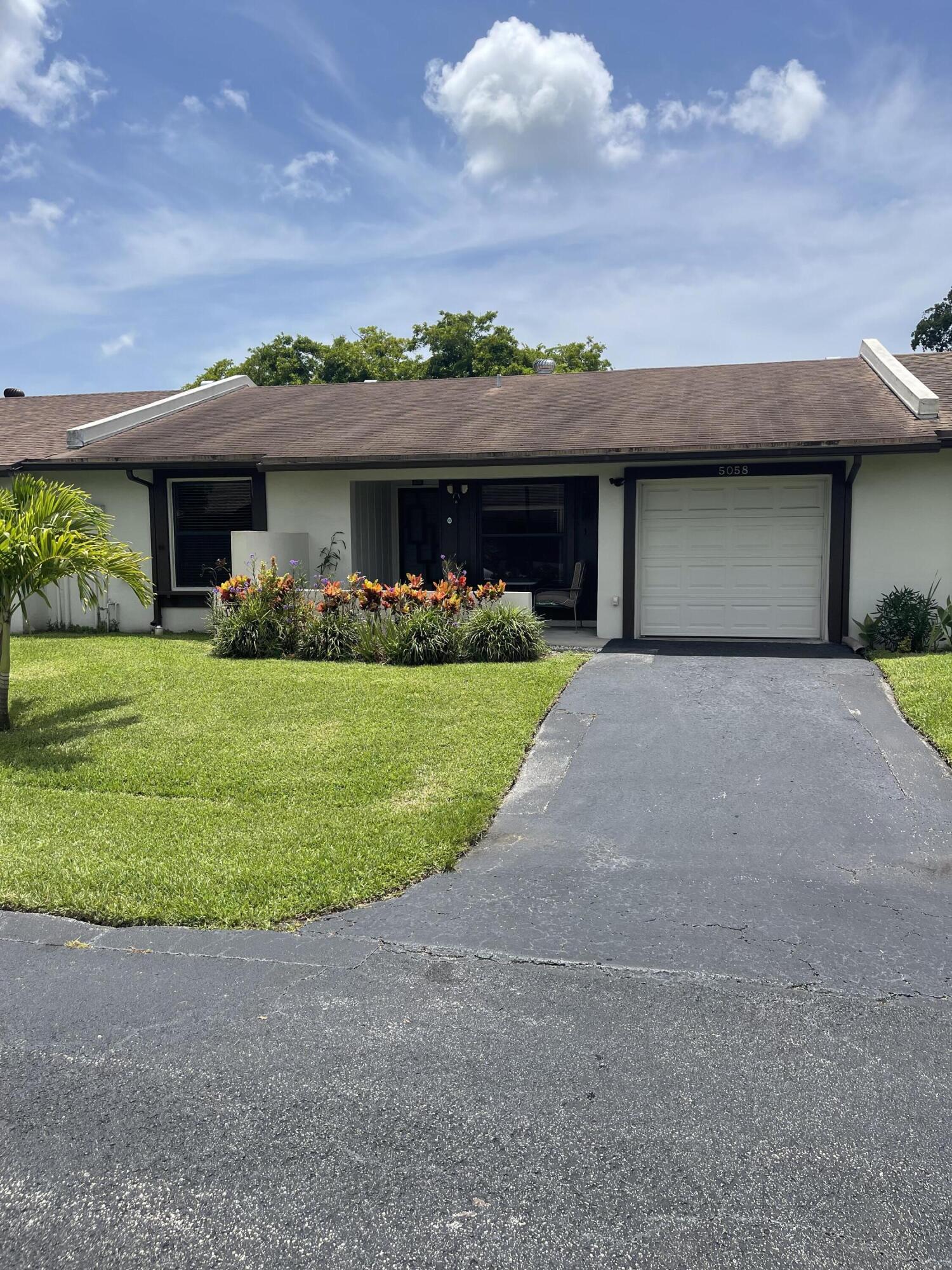 Property for Sale at 5058 Forsythia Street, Delray Beach, Palm Beach County, Florida - Bedrooms: 2 
Bathrooms: 2  - $289,600