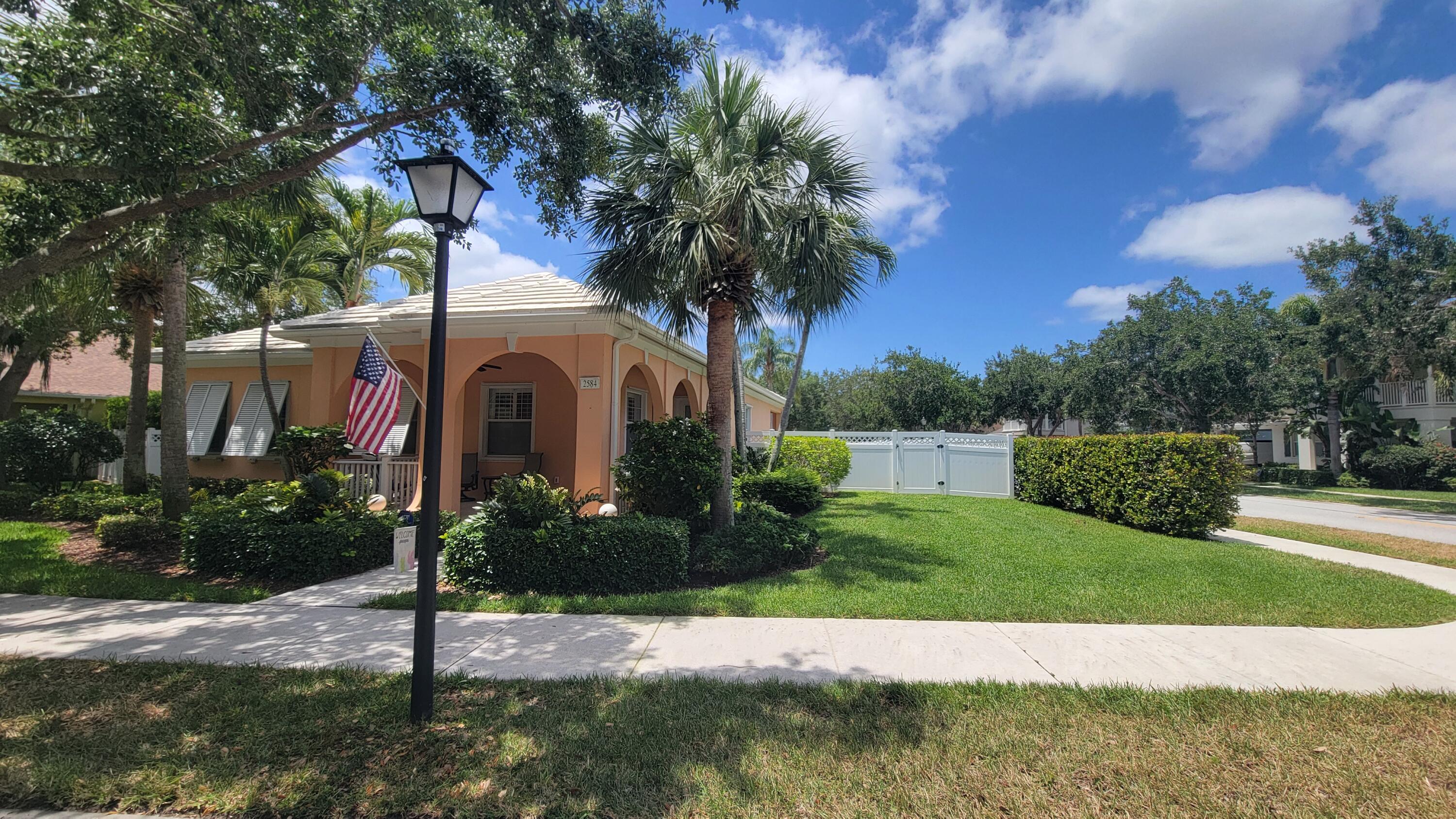 2584 E Community Drive, Jupiter, Palm Beach County, Florida - 3 Bedrooms  
2 Bathrooms - 