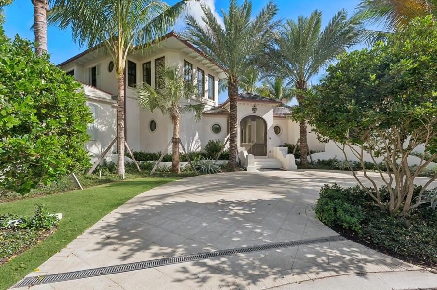 433 Antigua Lane, Palm Beach, Palm Beach County, Florida - 5 Bedrooms  
6.5 Bathrooms - 