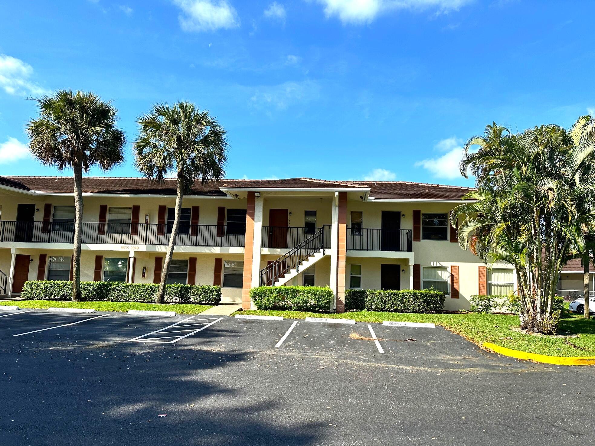 Property for Sale at 9845 Three Lakes Circle, Boca Raton, Palm Beach County, Florida - Bedrooms: 3 
Bathrooms: 2  - $349,000