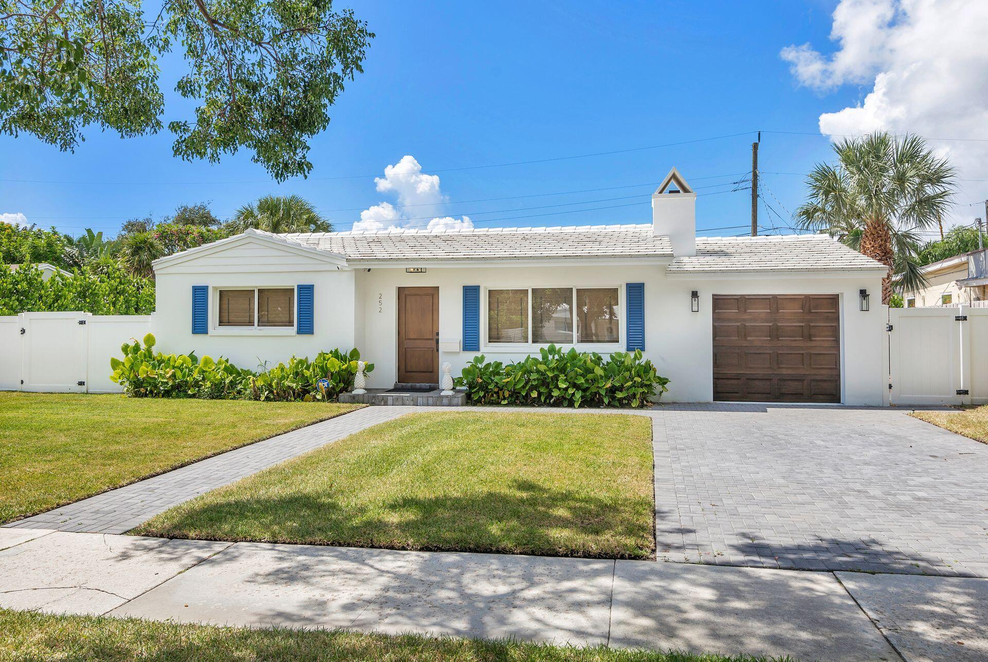 252 Forest Hill Boulevard, West Palm Beach, Palm Beach County, Florida - 3 Bedrooms  2 Bathrooms - 