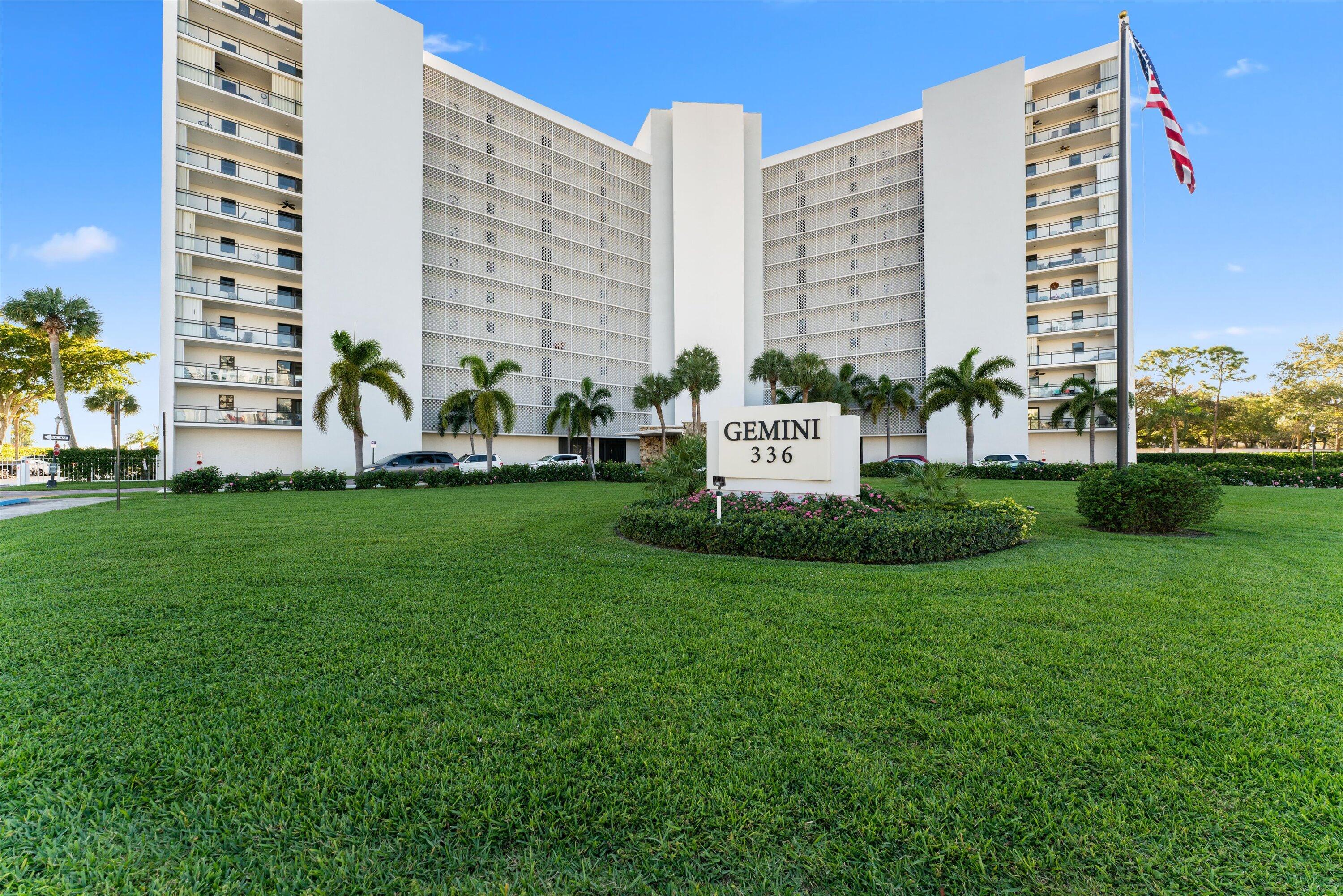 336 Golfview Road 916, North Palm Beach, Miami-Dade County, Florida - 2 Bedrooms  
2 Bathrooms - 