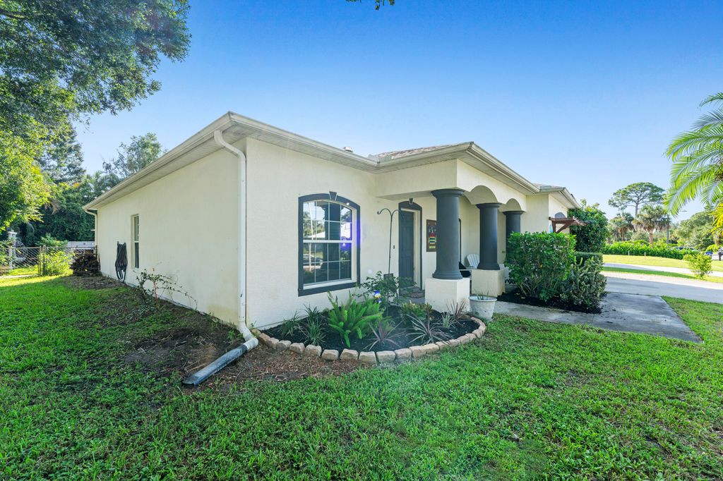 Photo of 1302 Coverbrook Lane, Sebastian, FL 32958 (MLS # RX-11118463)