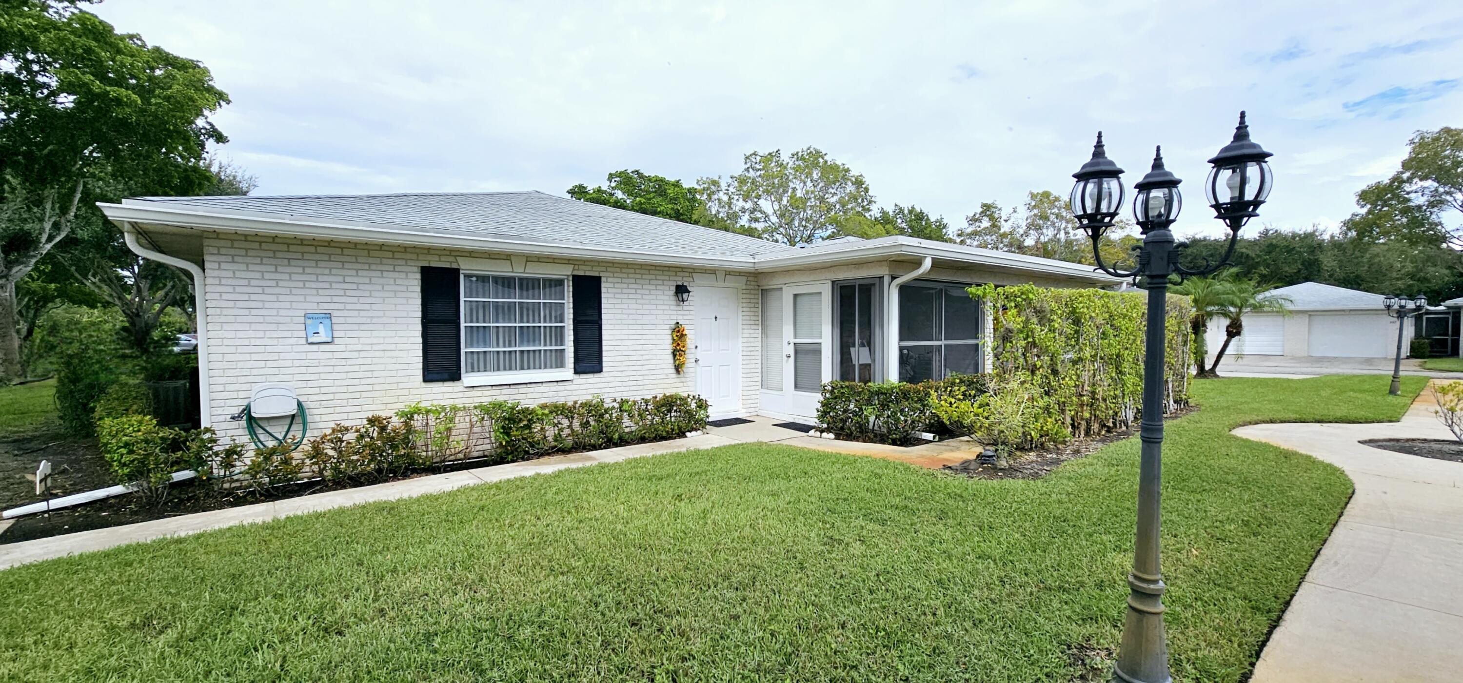 Property for Sale at 10126 S 44th Terrace, Boynton Beach, Palm Beach County, Florida - Bedrooms: 2 
Bathrooms: 2  - $309,999