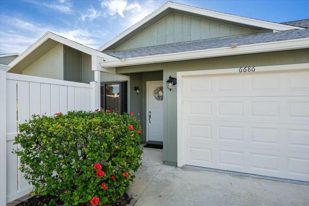 Photo of 6686 SE Yorktown Drive, Hobe Sound, FL 33455 (MLS # RX-11057069)