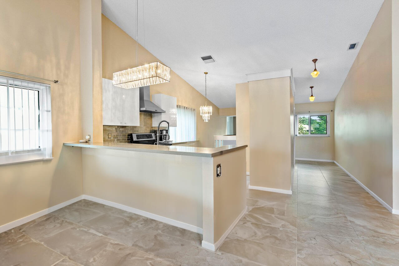 Property for Sale at 5912 S End Lake Drive 202, Boynton Beach, Palm Beach County, Florida - Bedrooms: 3 
Bathrooms: 2  - $325,000