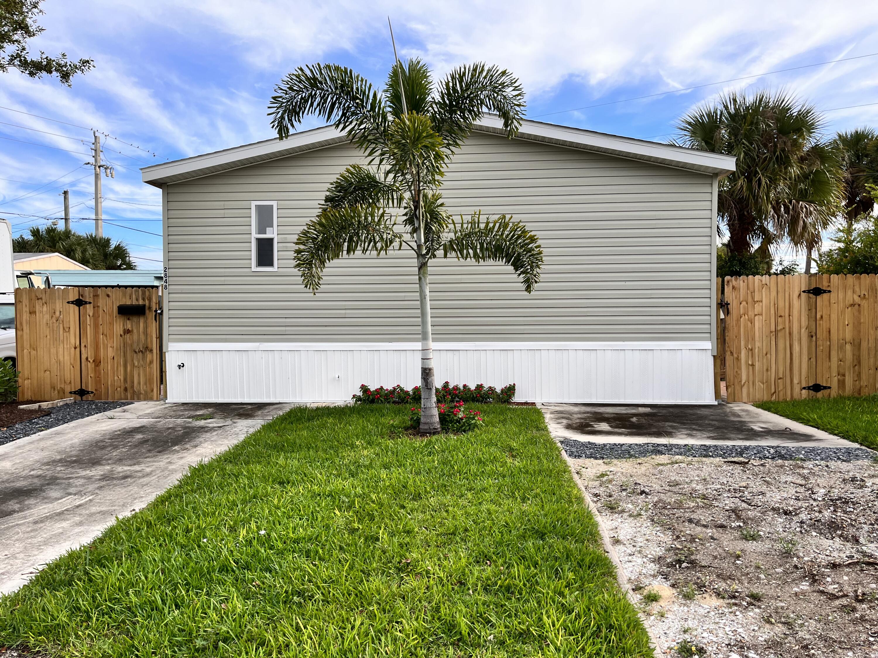 2848 Banyan Lane Lane, West Palm Beach, Palm Beach County, Florida - 3 Bedrooms  
2 Bathrooms - 