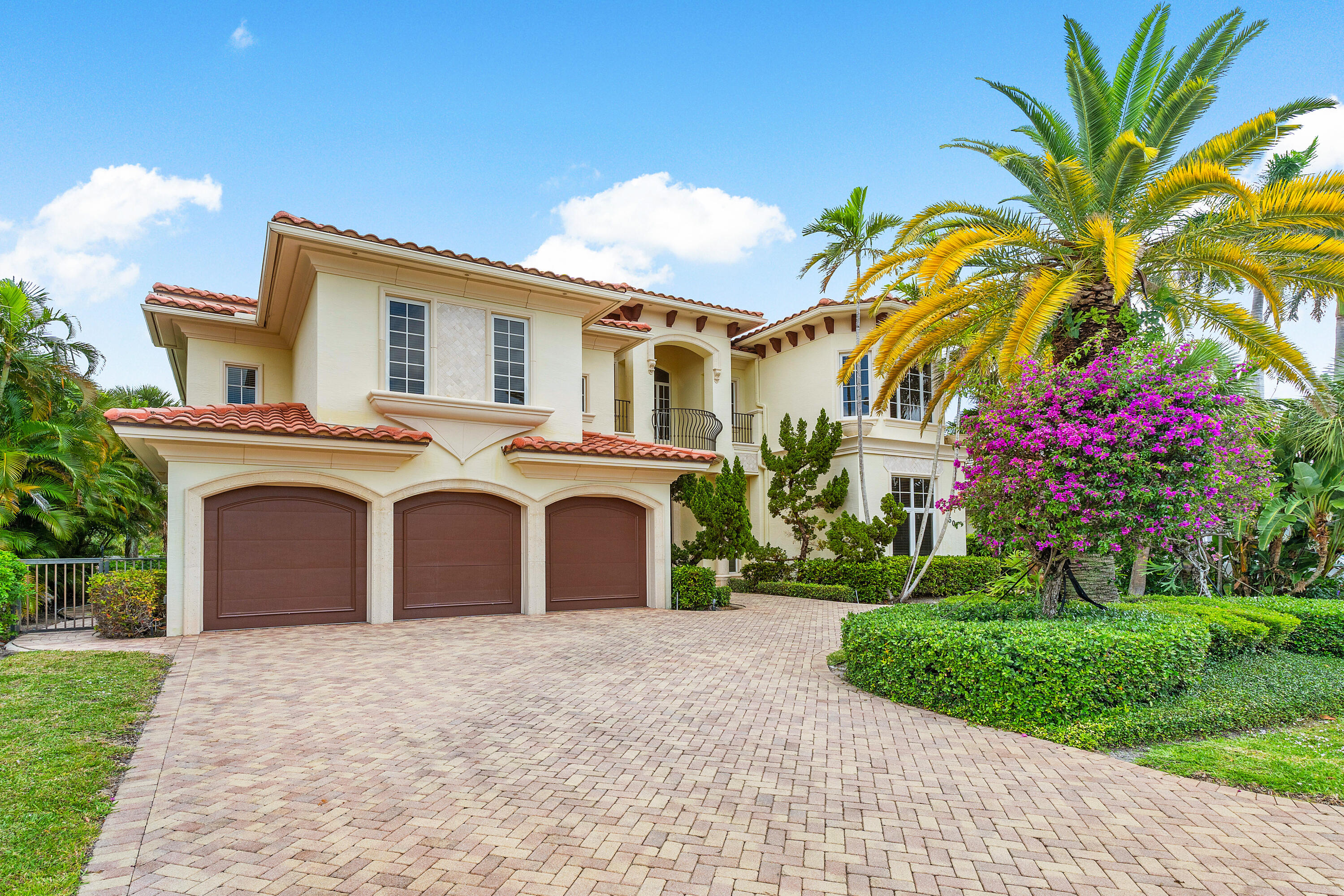 Property for Sale at 501 Golden Harbour Drive, Boca Raton, Palm Beach County, Florida - Bedrooms: 5 
Bathrooms: 6.5  - $5,950,000