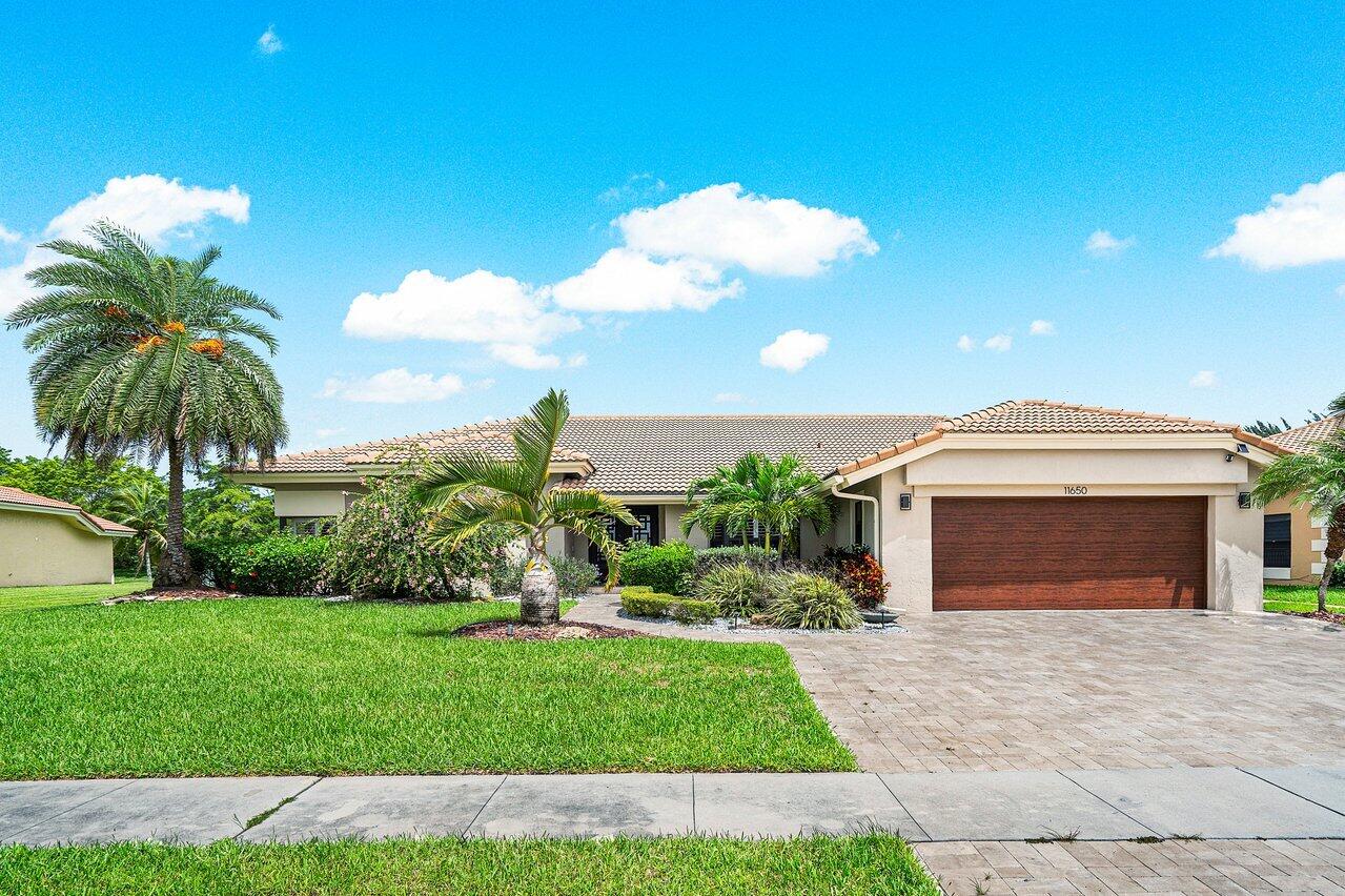Property for Sale at 11650 Island Lakes Lane, Boca Raton, Palm Beach County, Florida - Bedrooms: 4 
Bathrooms: 2.5  - $1,200,000