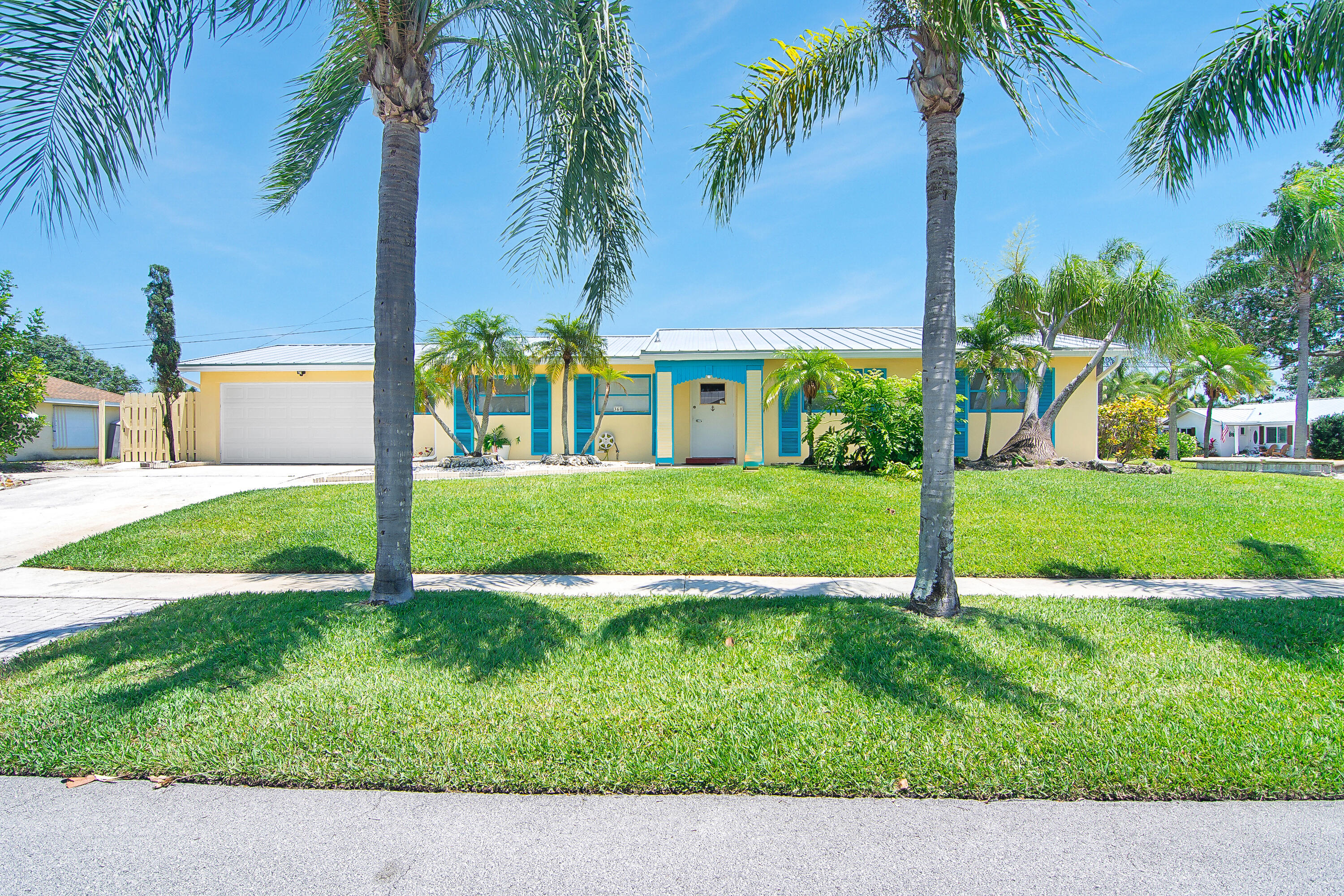 360 Saturn Avenue, Tequesta, Palm Beach County, Florida - 2 Bedrooms  
2 Bathrooms - 