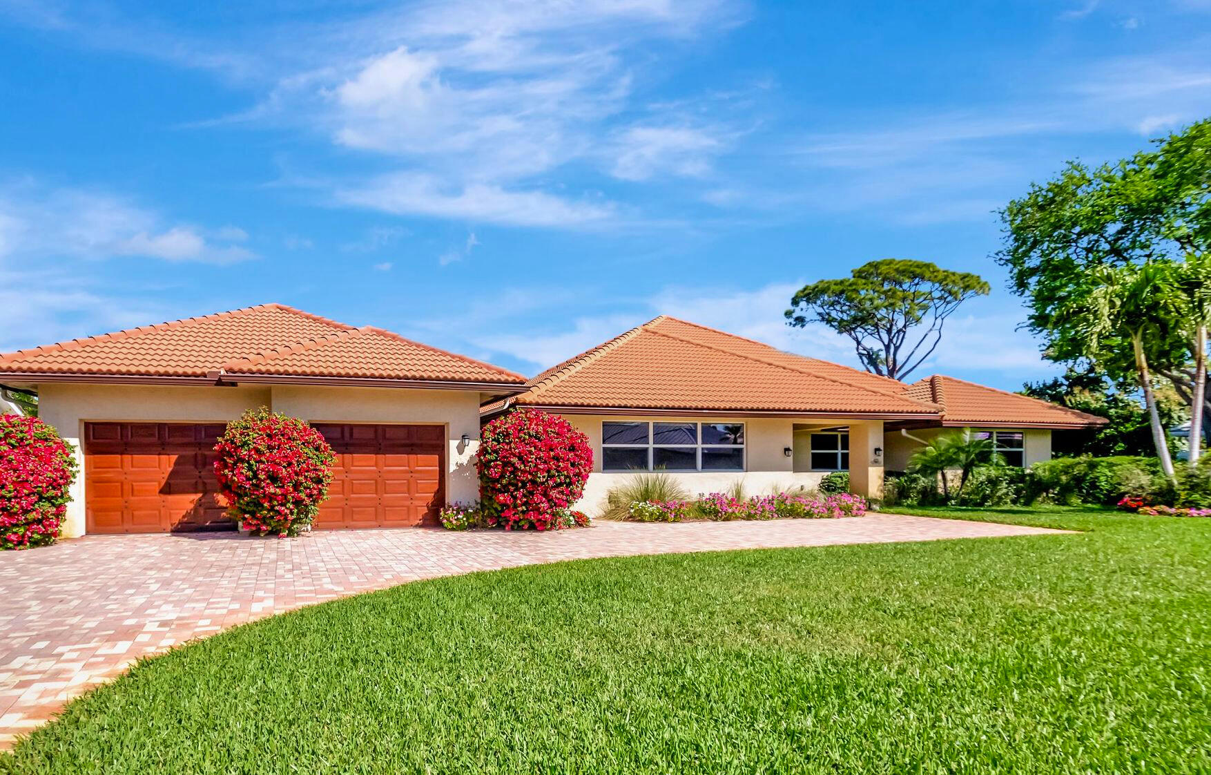 Property for Sale at 4535 Oak Tree Court, Delray Beach, Palm Beach County, Florida - Bedrooms: 4 
Bathrooms: 3  - $2,450,000