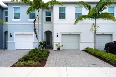 Photo of 1832 SE Roxy Way, Stuart, FL 34996 (MLS # RX-11114750)