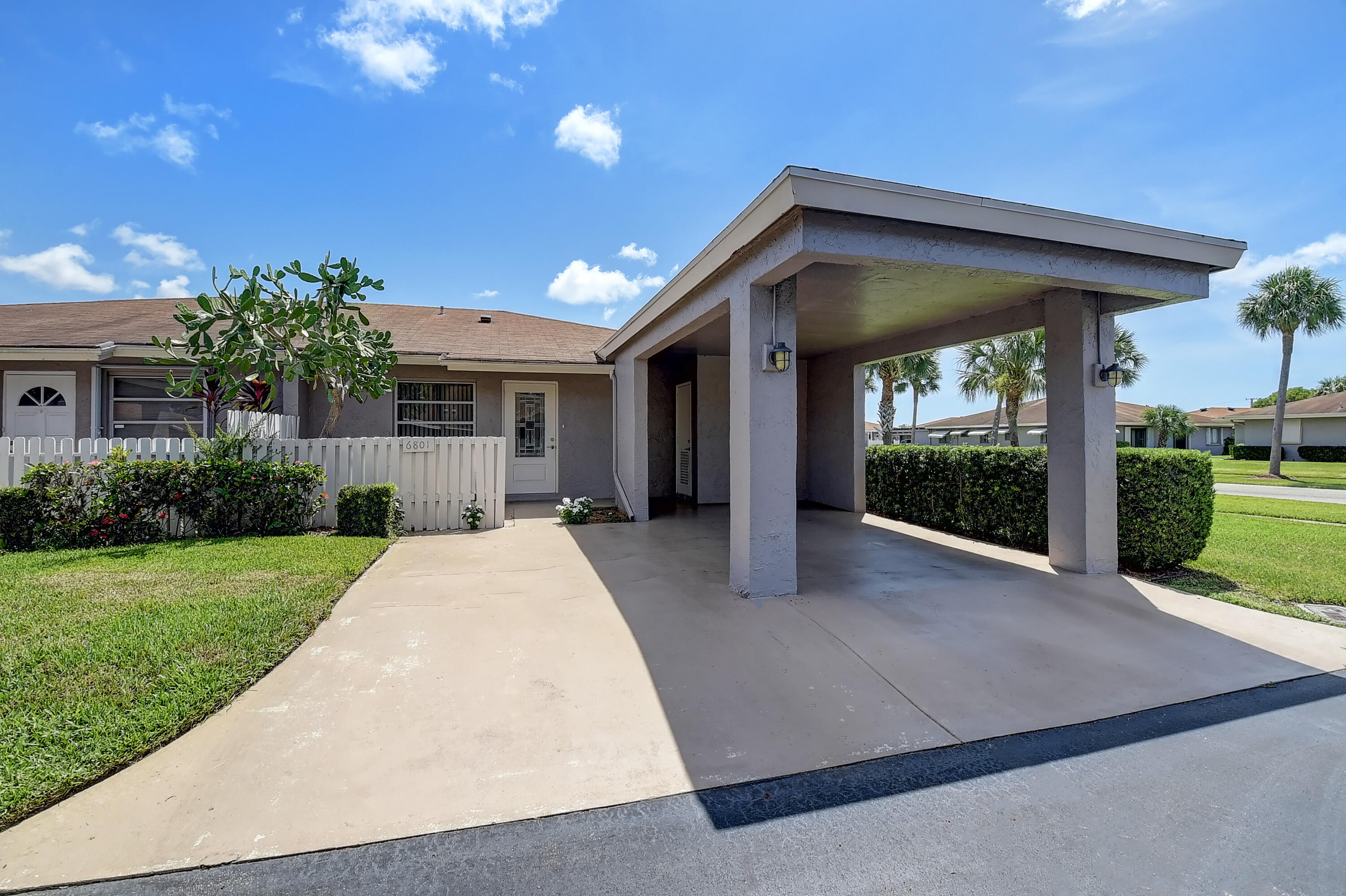 Property for Sale at 6801 Moonlit Drive, Delray Beach, Palm Beach County, Florida - Bedrooms: 2 
Bathrooms: 2  - $310,000