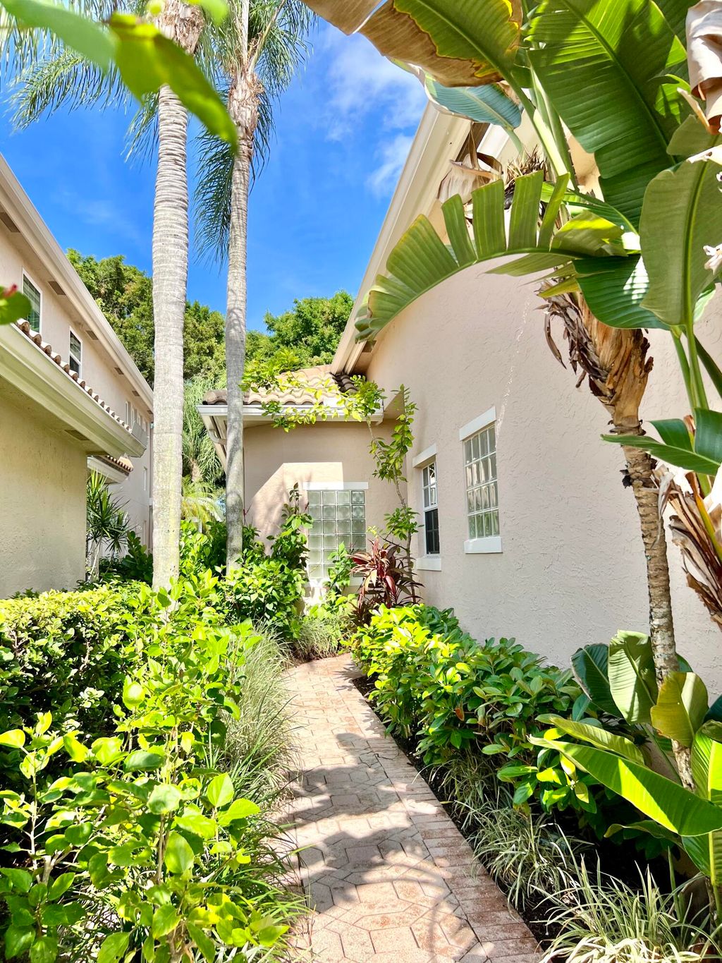 Photo of 1038 Diamond Head Way, Palm Beach Gardens, FL 33418 (MLS # RX-10852719)