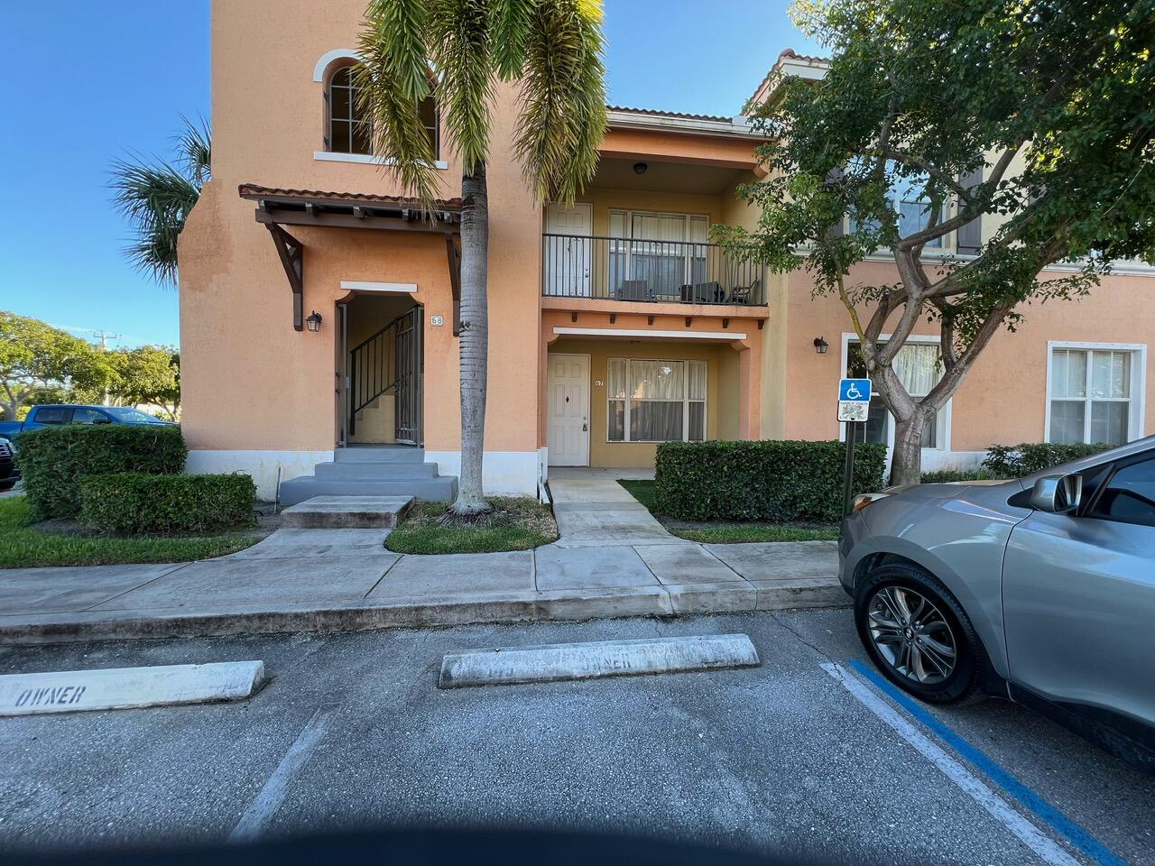 3557 Forest Hill Blvd Boulevard 57, Palm Springs, Miami-Dade County, Florida - 3 Bedrooms  
2 Bathrooms - 