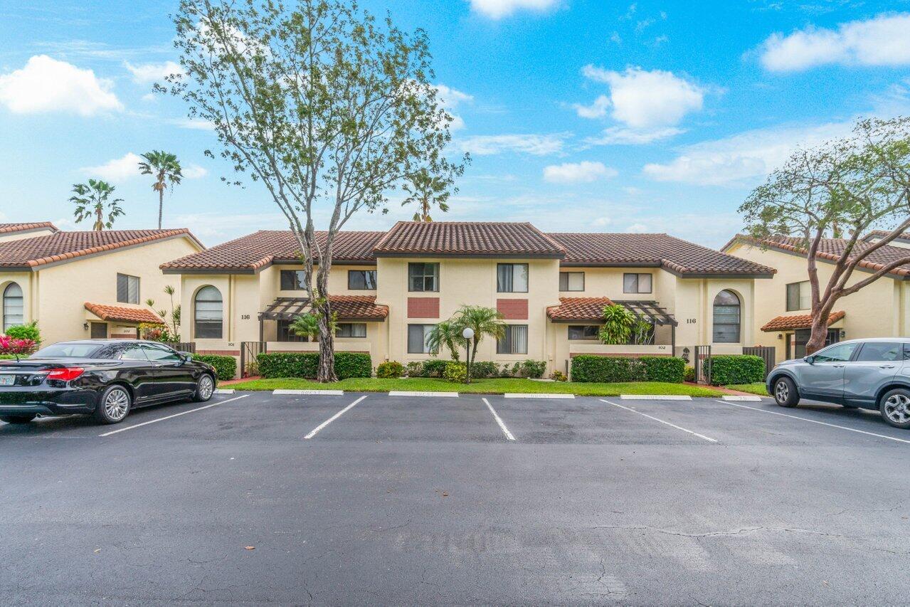 Property for Sale at 10279 N Circle Lake Drive 201, Boynton Beach, Palm Beach County, Florida - Bedrooms: 3 
Bathrooms: 2  - $300,000
