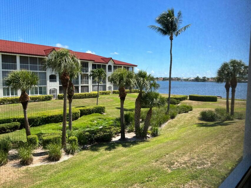 110 Half Moon Circle C1, Hypoluxo, Palm Beach County, Florida - 2 Bedrooms  
2 Bathrooms - 