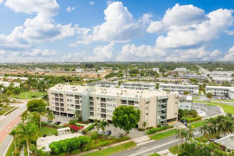 Photo of 505 Spencer Drive #406, West Palm Beach, FL 33409 (MLS # RX-11127938)