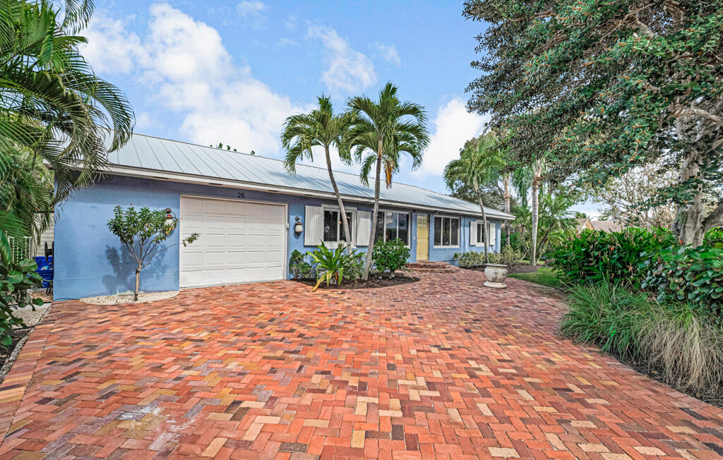 Property for Sale at 25 Ne 10th Street, Delray Beach, Palm Beach County, Florida - Bedrooms: 4 
Bathrooms: 3.5  - $1,590,000