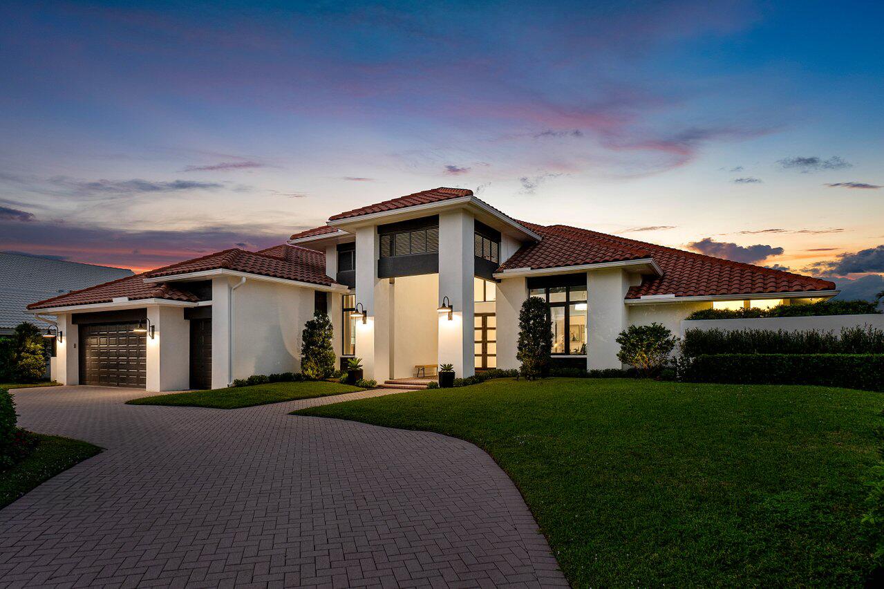 4164 Bocaire Boulevard, Boca Raton, Palm Beach County, Florida - 4 Bedrooms  
5.5 Bathrooms - 