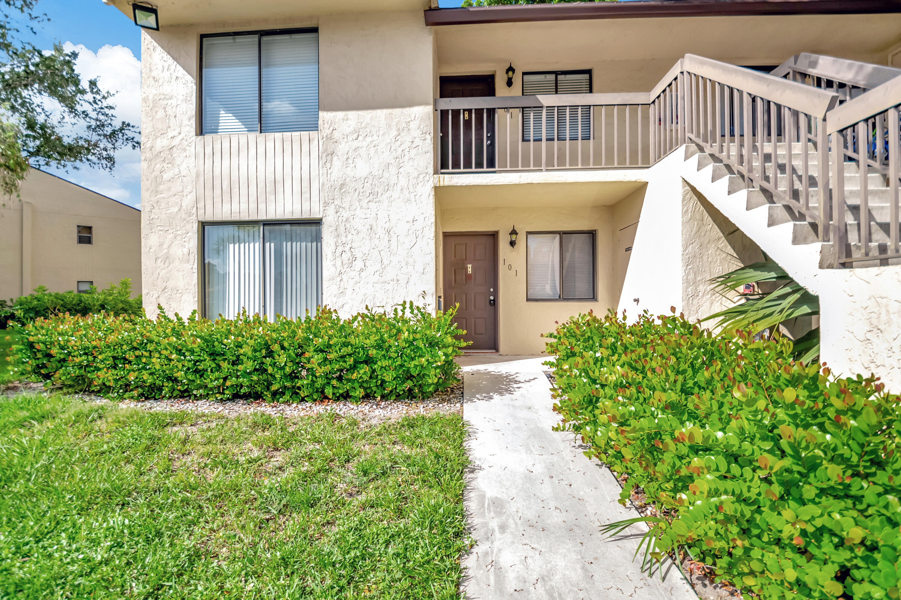 Property for Sale at 6660 Somerset Drive 101    B, Boca Raton, Palm Beach County, Florida - Bedrooms: 2 
Bathrooms: 2  - $290,000