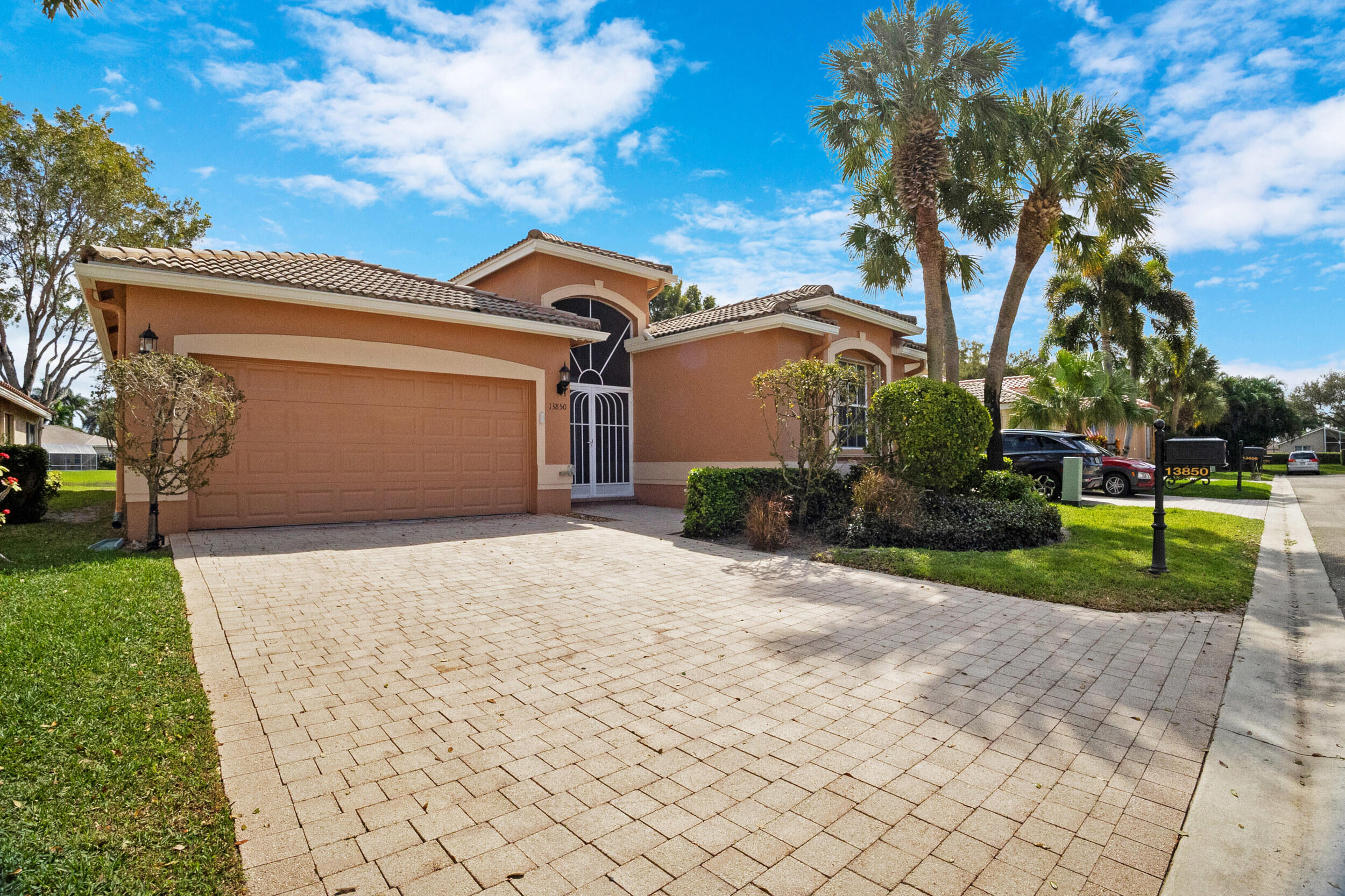 13850 Via Vittoria, Delray Beach, Palm Beach County, Florida - 3 Bedrooms  
2 Bathrooms - 