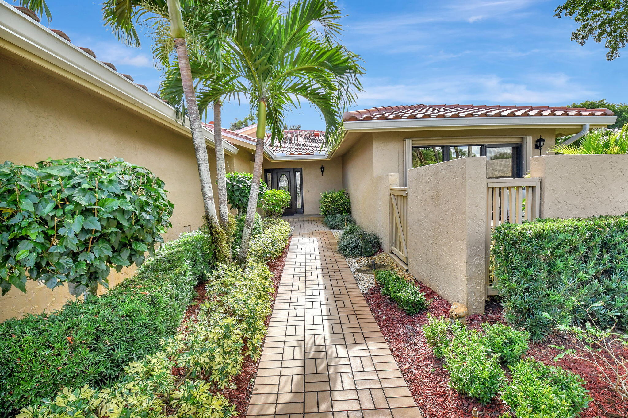 Property for Sale at 53 Northwoods Lane, Boynton Beach, Palm Beach County, Florida - Bedrooms: 3 
Bathrooms: 2.5  - $535,000