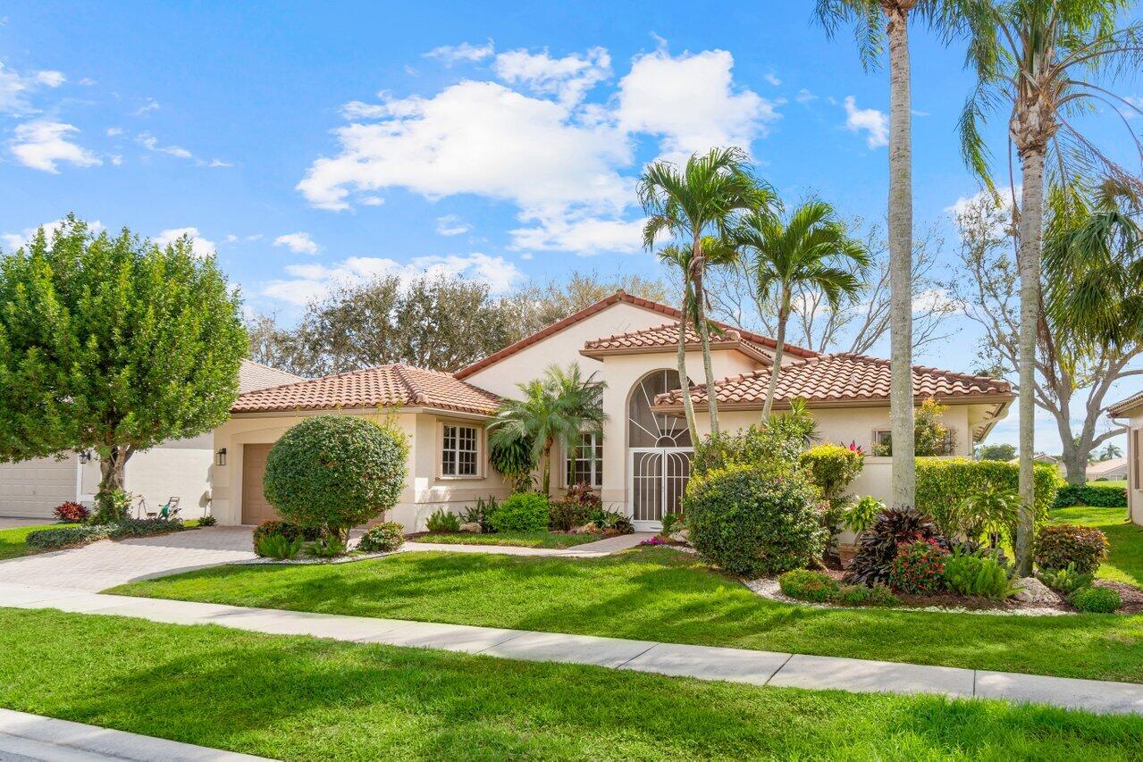 6836 Chimere Terrace, Boynton Beach, Palm Beach County, Florida - 3 Bedrooms  
2.5 Bathrooms - 