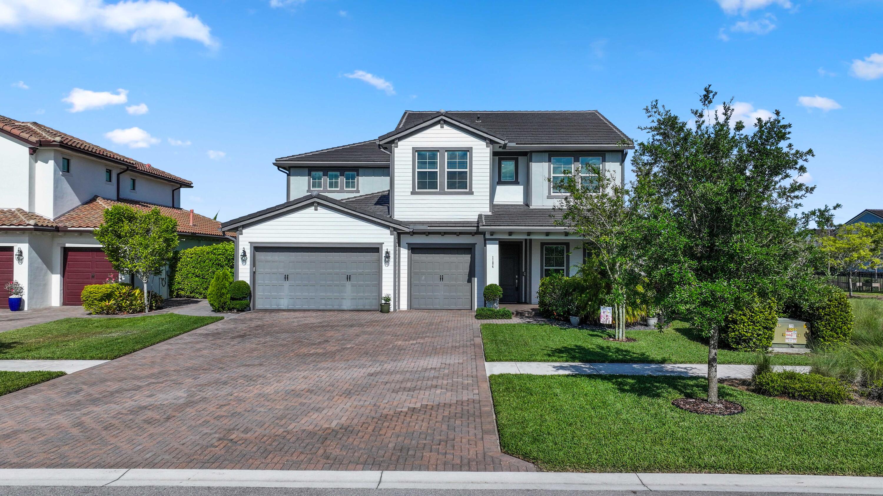 Property for Sale at 1104 Wandering Willow Way, Loxahatchee, Palm Beach County, Florida - Bedrooms: 5 
Bathrooms: 4  - $800,000
