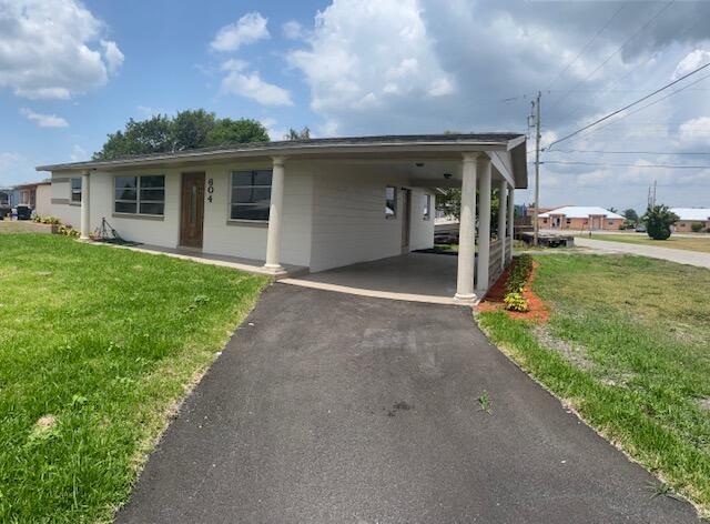 604 Sw 13th Street, Belle Glade, Palm Beach County, Florida - 3 Bedrooms  
1.5 Bathrooms - 