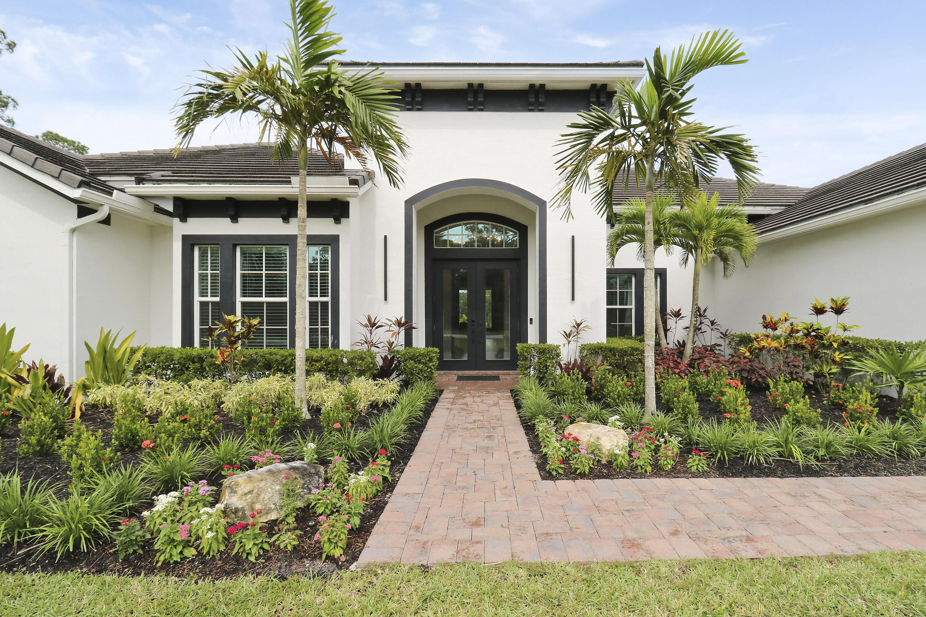 Property for Sale at 16127 Cadence Pass, Jupiter, Palm Beach County, Florida - Bedrooms: 4 
Bathrooms: 3.5  - $3,200,000