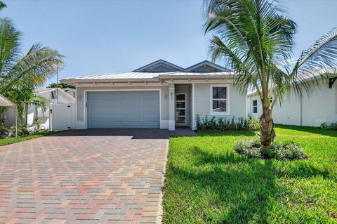 Photo of 611 N Loxahatchee Drive, Jupiter, FL 33458 (MLS # RX-11121279)